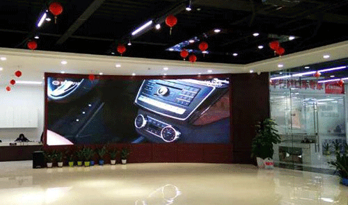 究竟LED電子顯示屏的亮度是高好，還是低好？